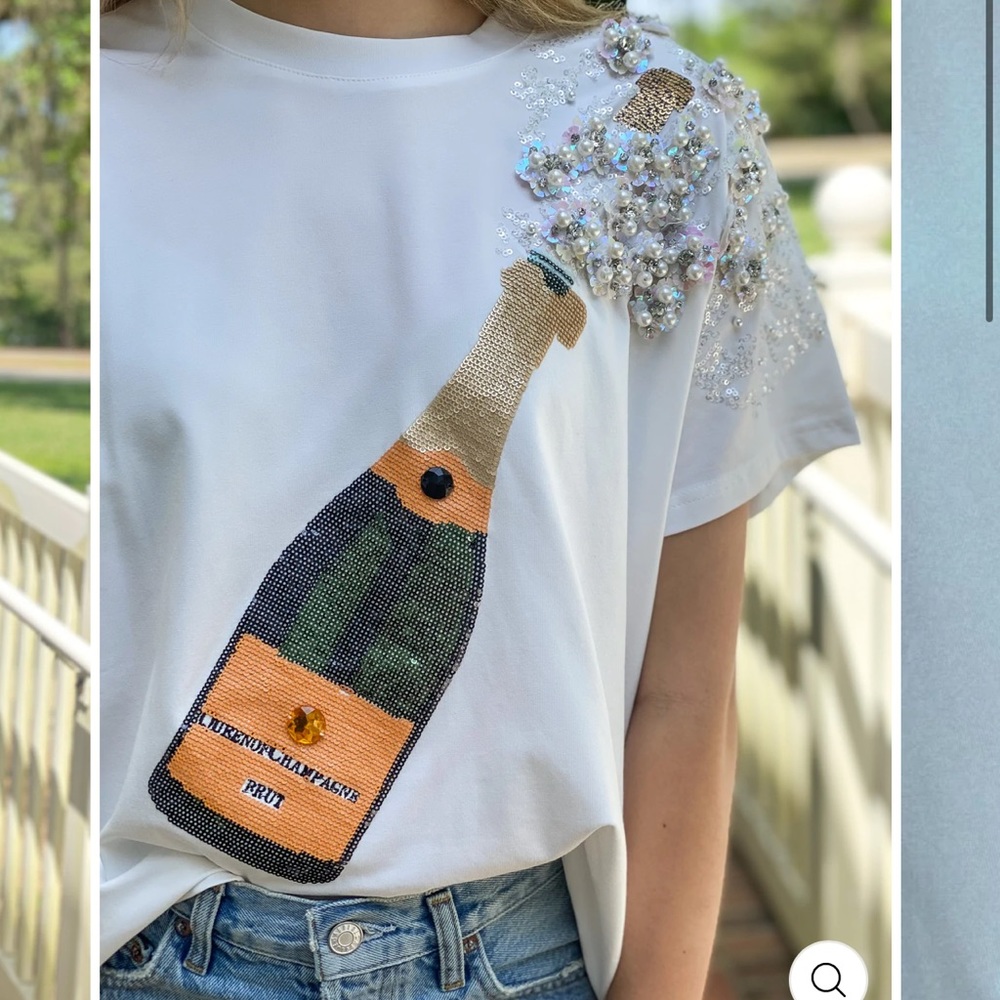 Queen of Sparkles Champagne Tee
